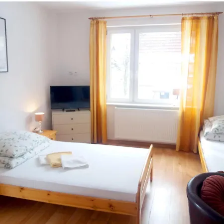 Gosciniec Adam Guest house *
