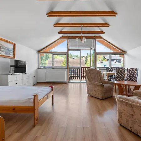 Gosciniec Adam Πανσιόν 3*